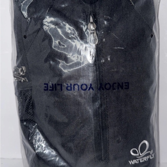 Bag Black Sling Bag  waterfly  New - Picture 3 of 6